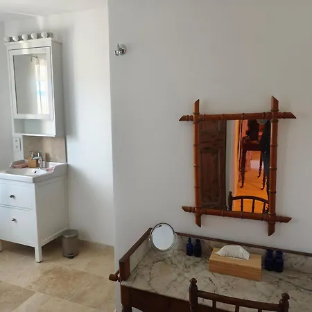 Magnanerie De Sainte Croix Gasthof 4*