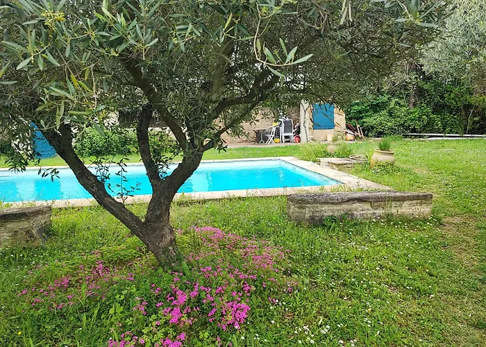 Magnanerie De Sainte Croix 4*