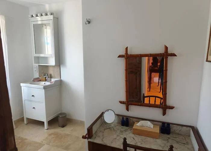 Magnanerie De Sainte Croix ゲストハウス 3*