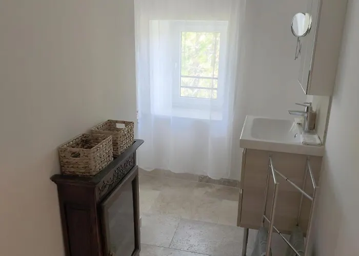 Magnanerie De Sainte Croix 4*